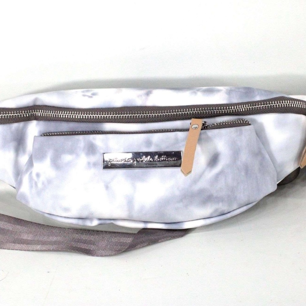 Petunia Pickle Bottom All-Around Belt Bag